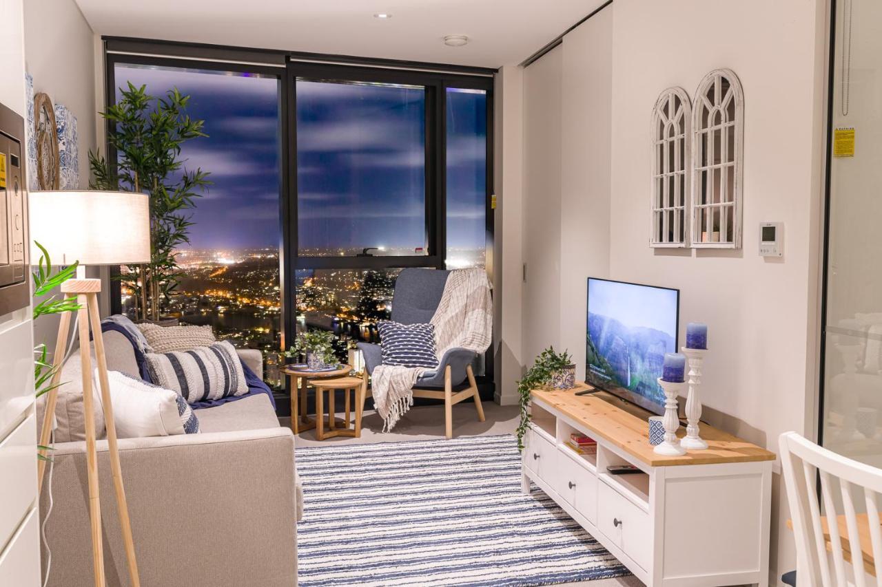 Hamptons Retreat On Level 77 Skytower Apartment Brisbane Exterior foto